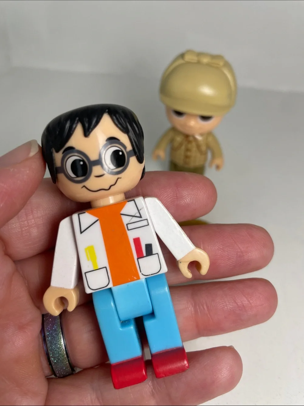Ryan’s World Toy Set of 6 and 1 Coin